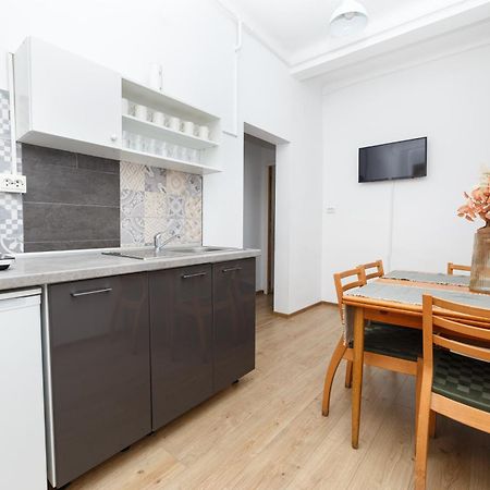 Color Apartments Franceza St Βουκουρέστι Εξωτερικό φωτογραφία