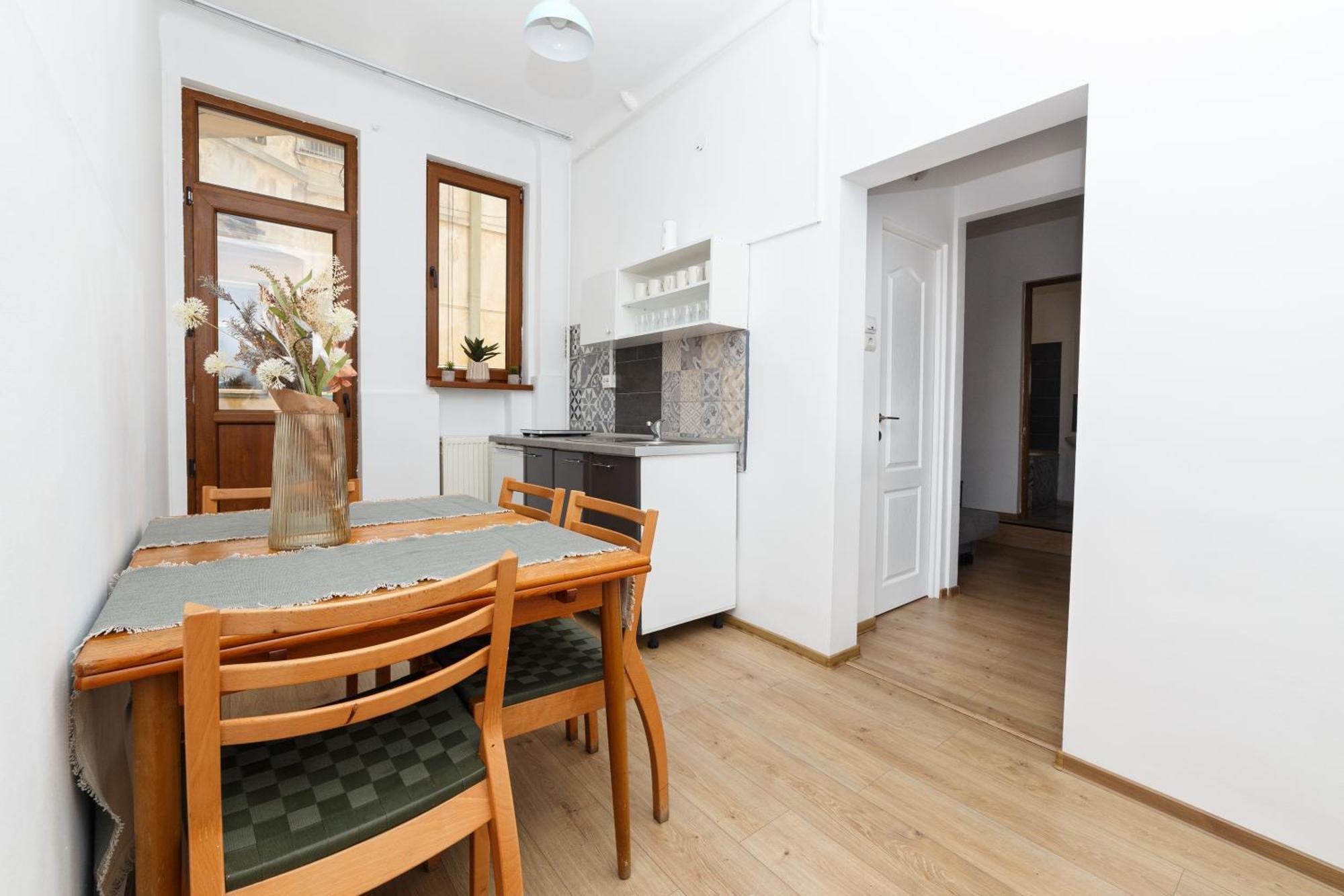 Color Apartments Franceza St Βουκουρέστι Εξωτερικό φωτογραφία